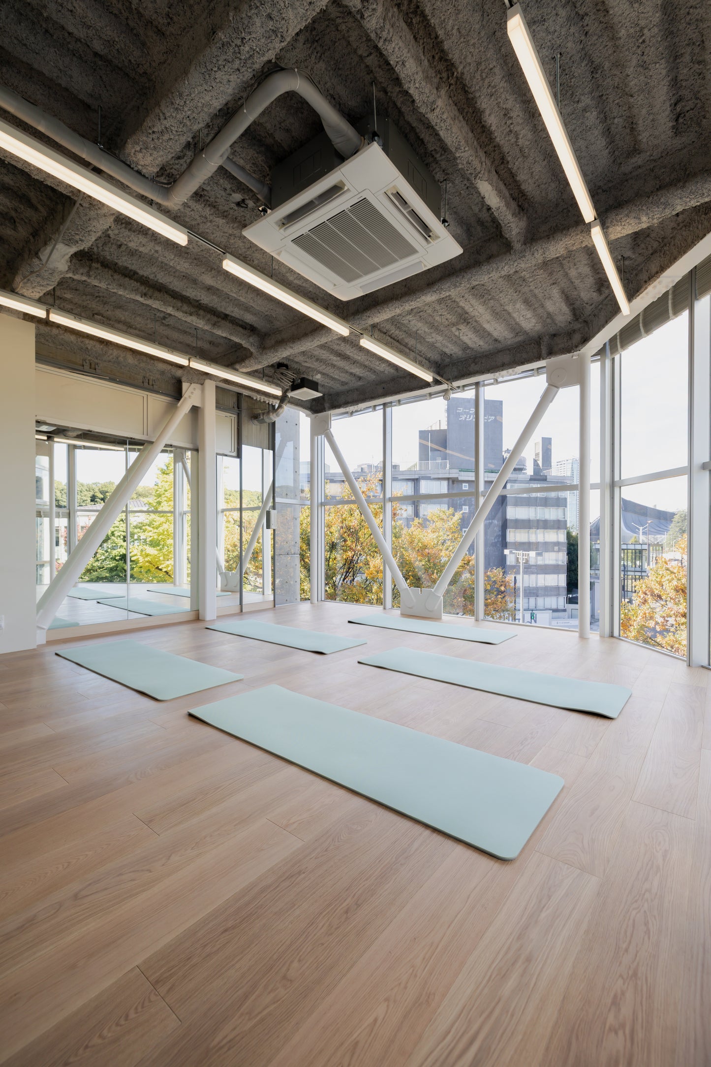 
                  
                    YOGA 【2026/4/2 Wed. 8:30-9:10 40min.】
                  
                