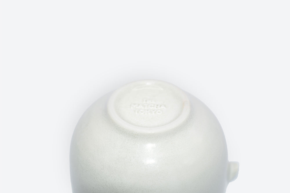 
                  
                    TEA BOWL / MINO PEARL
                  
                